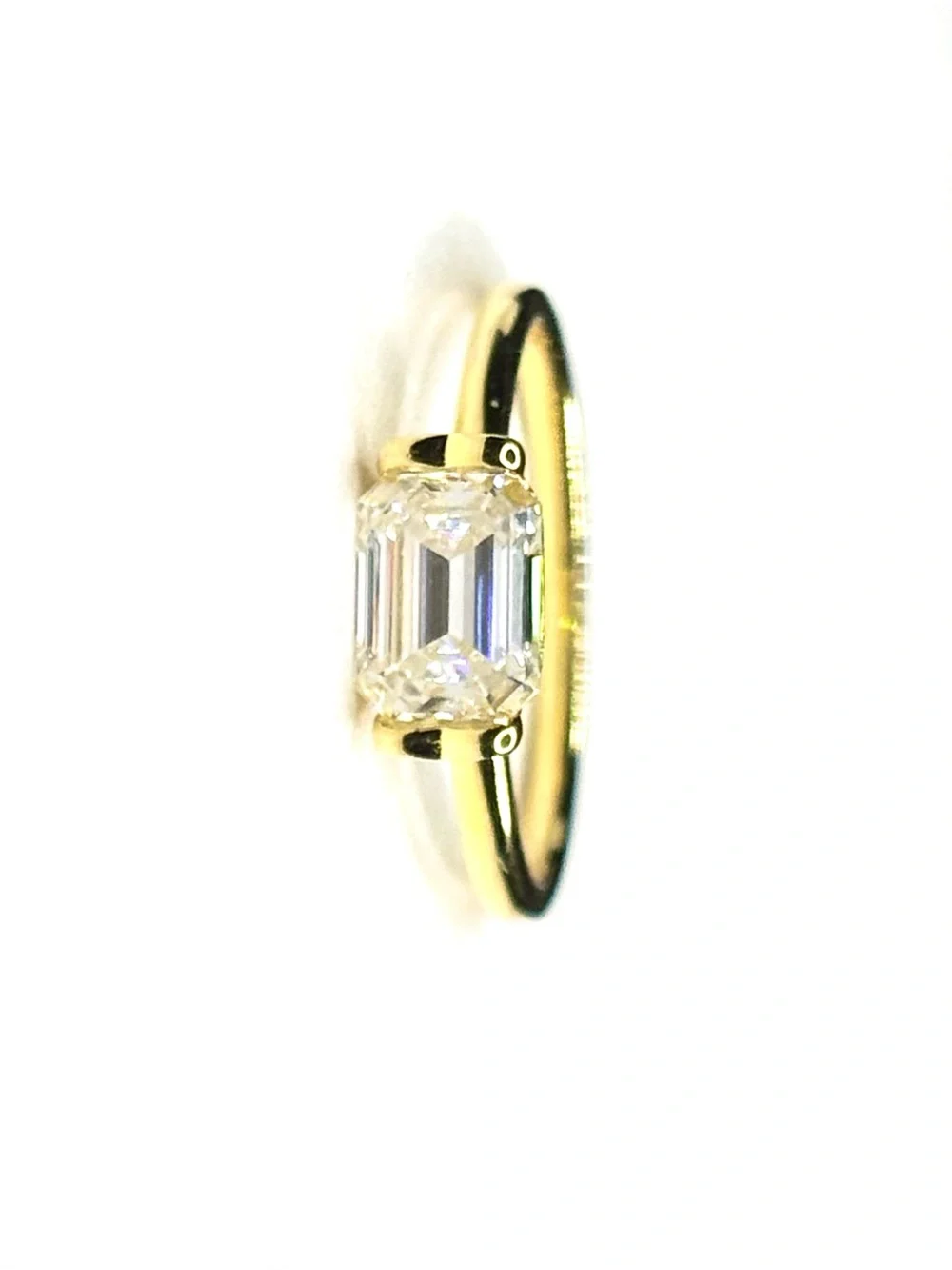 Moissanite Radiant Cut 1 Carat Ring in Yellow Gold - Timeless